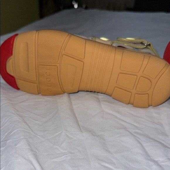 Gucci Unisex Red and Beige Shoes 7.5 men’s/ 9.5 women’s